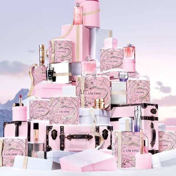 Lancome Holiday 2025 Beauty Box with Full Size Mascara, Creme Radiance - Picture 2 of 2